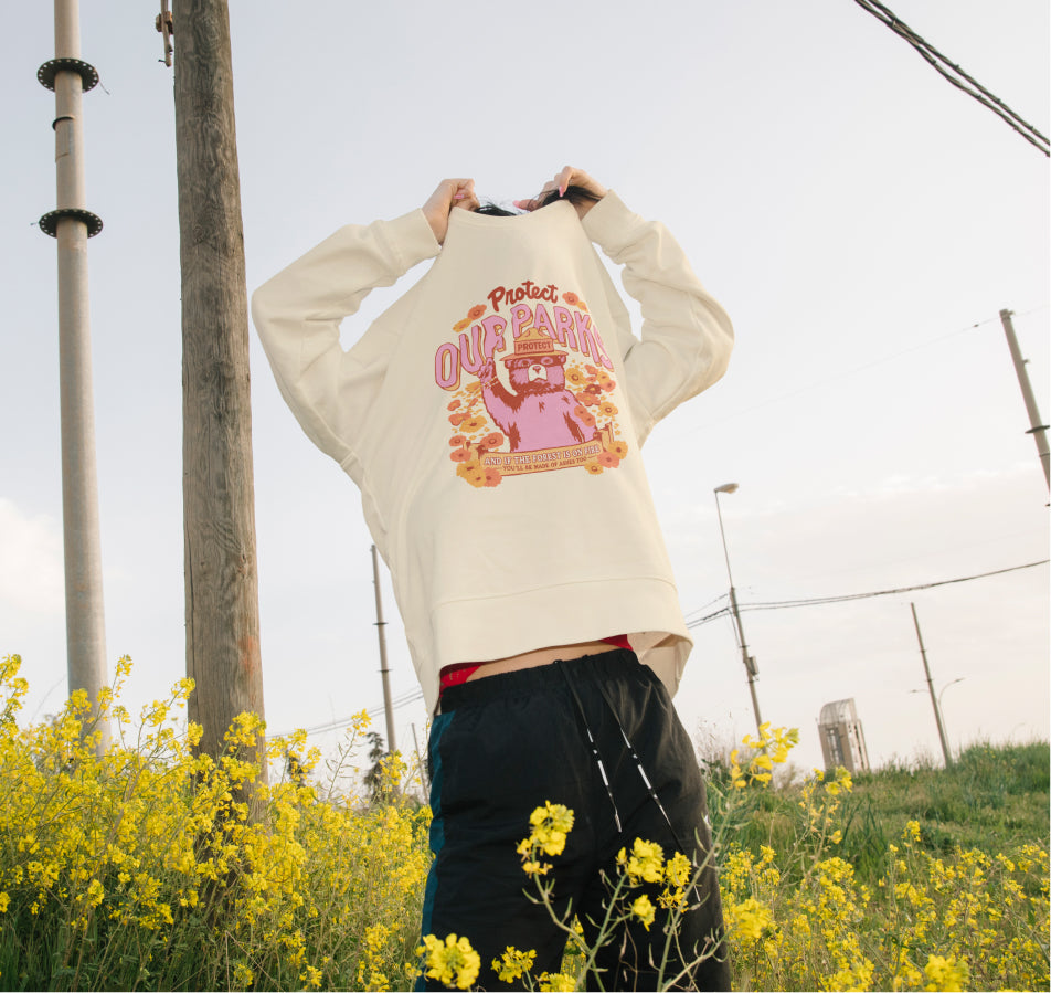 Bear & Poppies Lightweight Crewneck